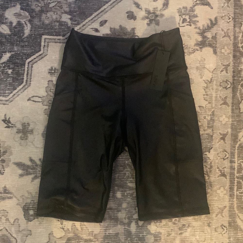 NWOT SAVVI Black Bike shorts SM
